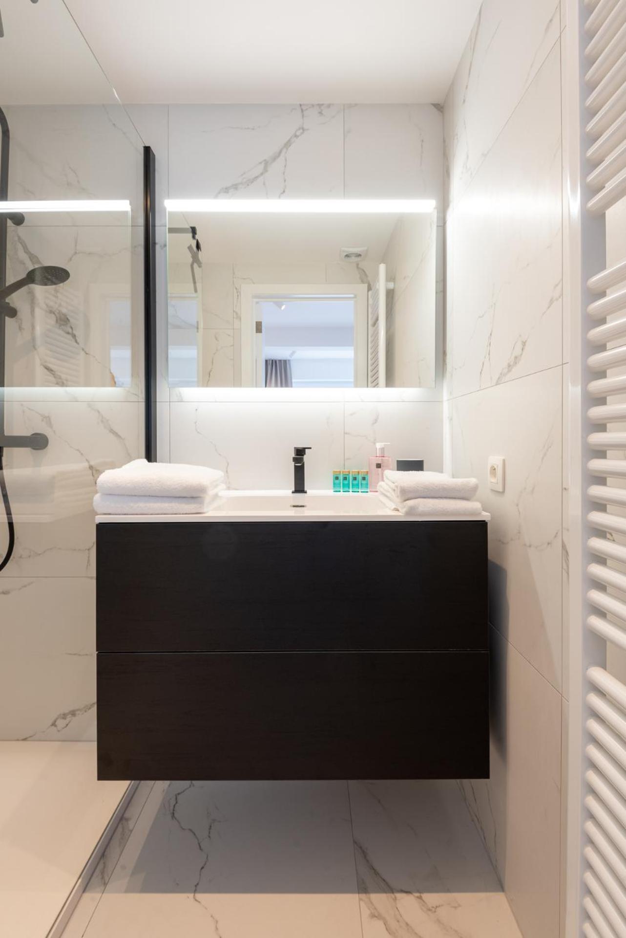 Spacious Penthouse For 8 People In The City Centre Ostende Kültér fotó